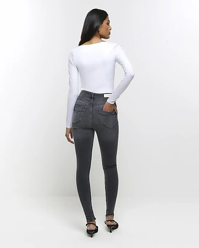 River Island high waisted bum sculpt skinny jeans Black Outlet