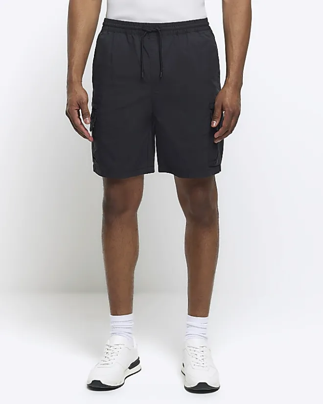 River Island regular fit cargo shorts Black Hot