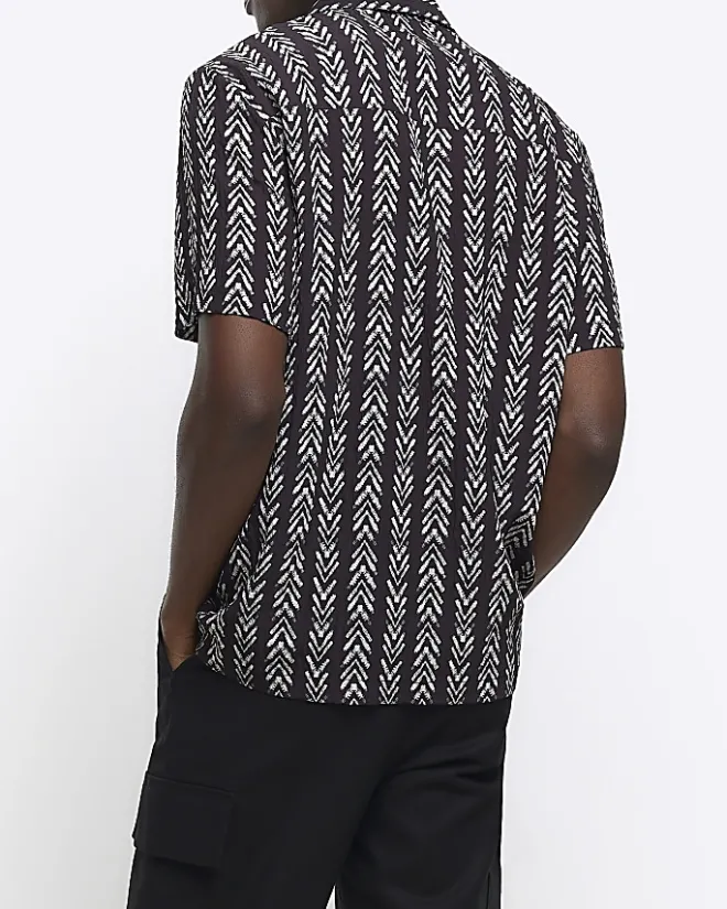 River Island regular fit crinkle arrow print shirt Black New