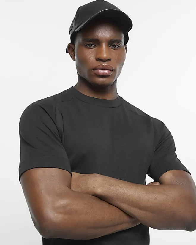 River Island RI Studio Muscle fit t-shirt Black Outlet