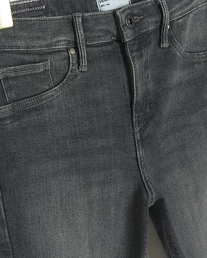 River Island Petite bum sculpt ripped jeggings Grey Best